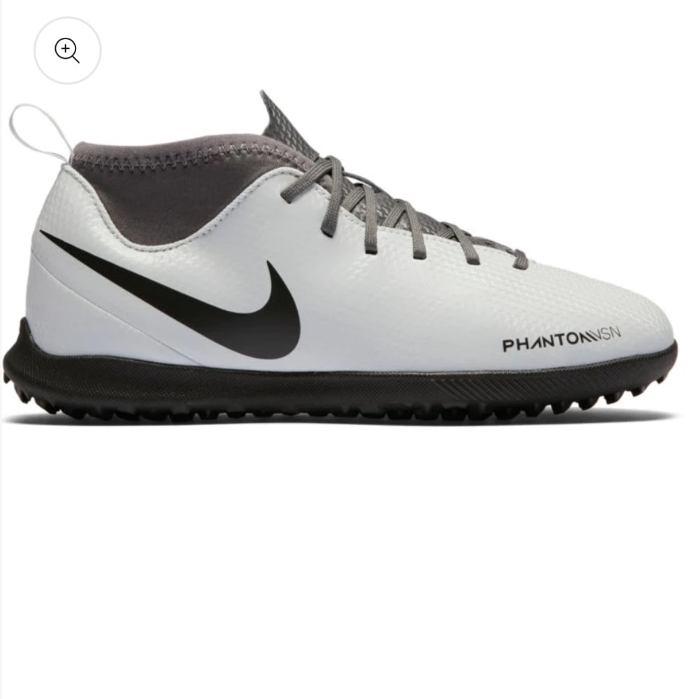 Nike Jr. Phantom Vision great condition soccer shoes/cleats